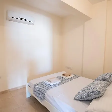 For Holidays * Paralimni